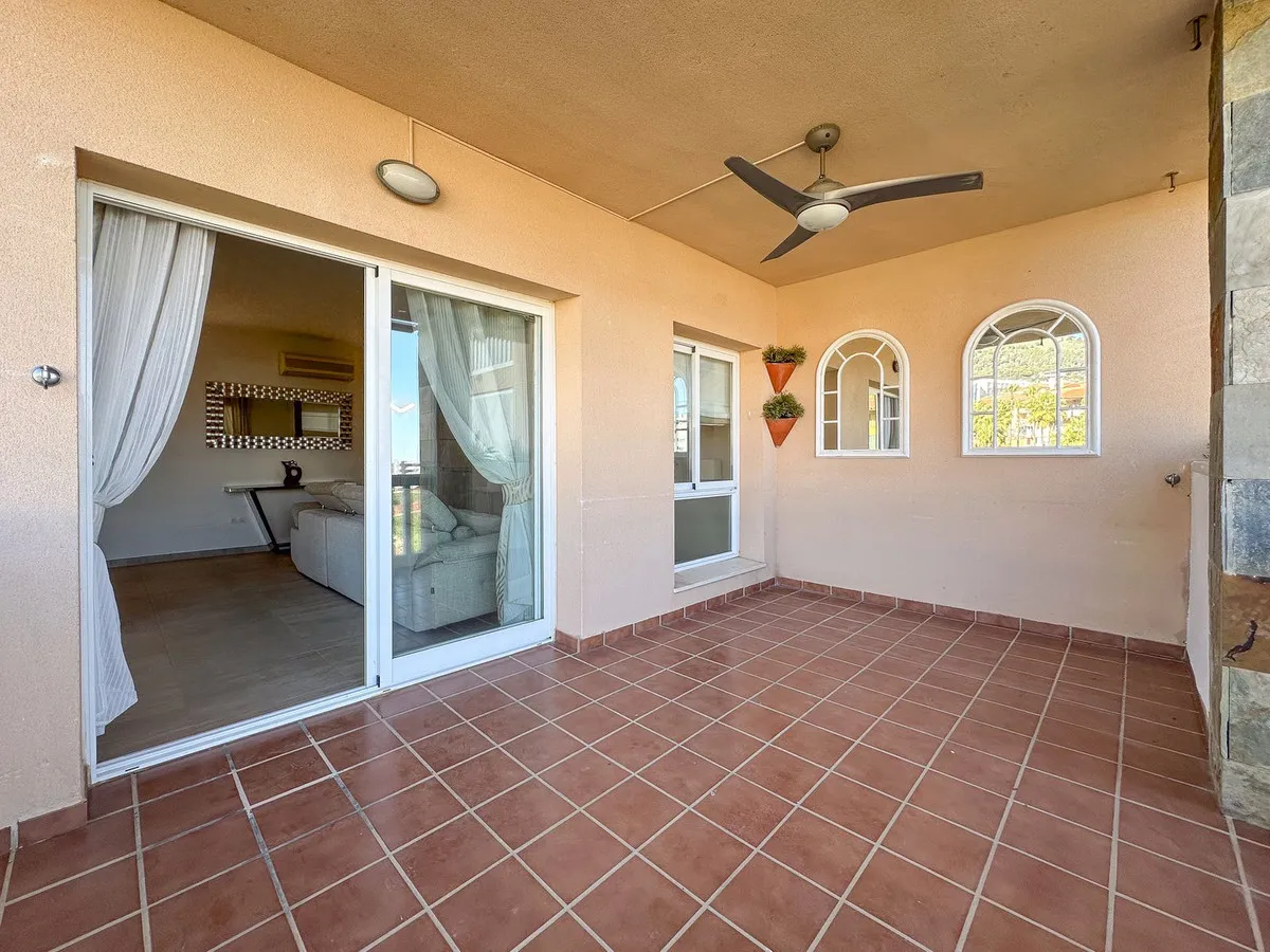 8e28728b-6a06-456c-9372-2d73956c047b