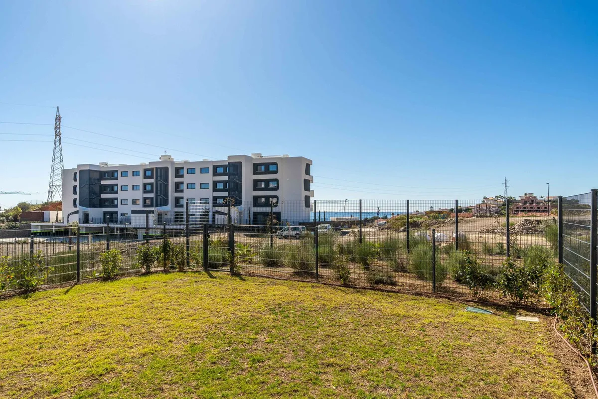 31f614d4-4b15-4de3-a512-8834a3f9f697