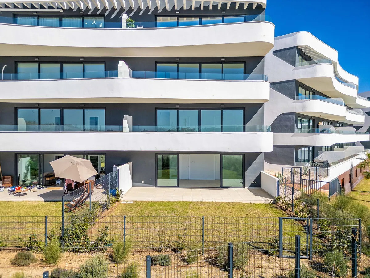 dc538465-3bd1-412d-8ade-4a9e551ccfa9