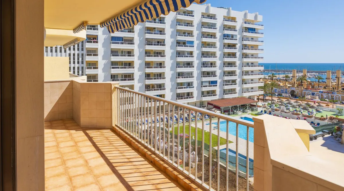 a837d4d5-8e6b-40e4-ab47-b4991bd4e2e4