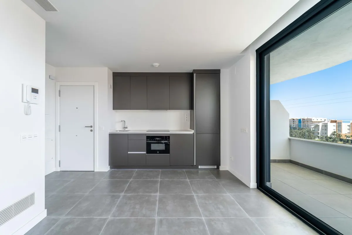 48dbebfb-d84c-42a0-8811-8127f5baaf75