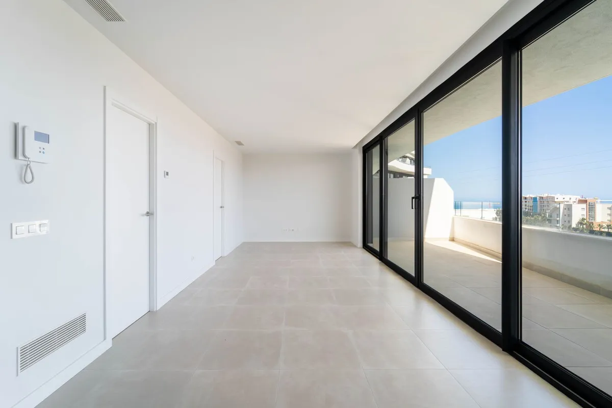 cc9b7061-d8ce-4b43-9d50-89b52cebb3c7