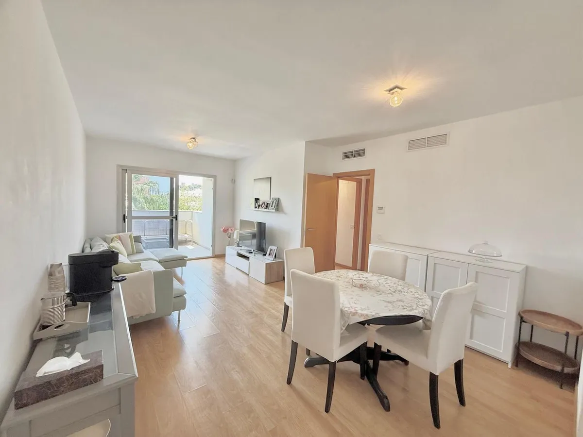 597f9aeb-5d25-406e-b3fc-d5aa4410e13c