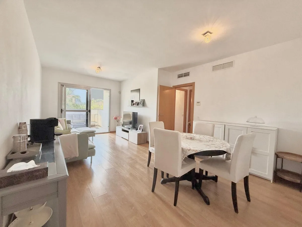 6e6b1378-65df-4787-bf24-886756c8e8e8