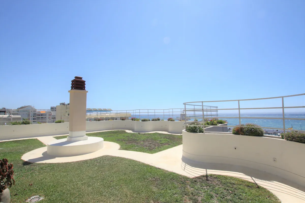 063e7562-da53-446d-9f4d-2c30dd1f23f9