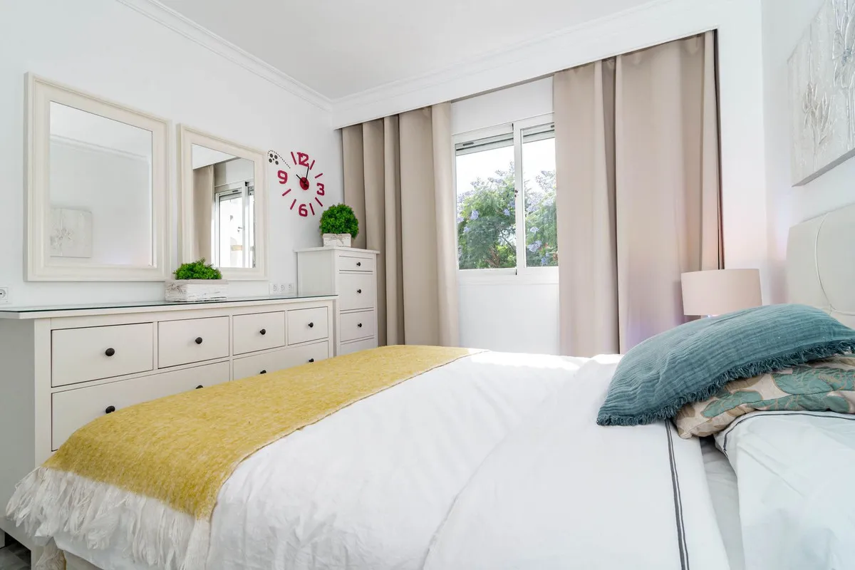 677253cb-10ee-41a1-a7ea-7577db9024e7