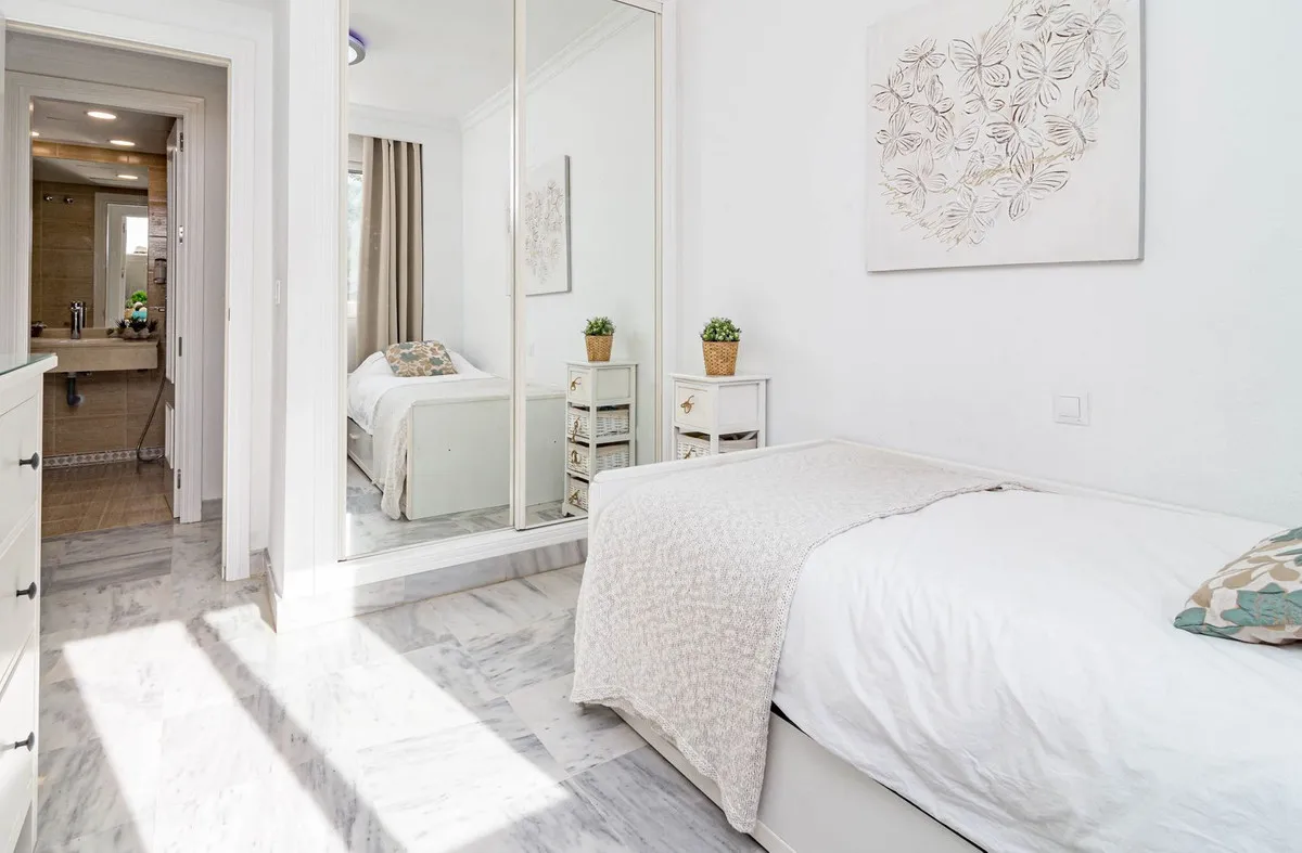 901a3585-af6e-49a3-8cc5-d5cbdbbfdd5b