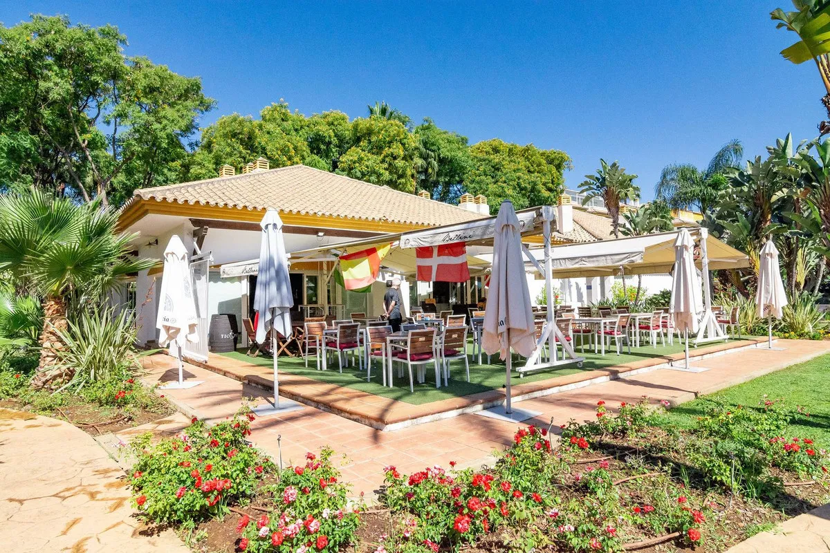 aacfd9c9-0ce5-4f03-b024-7b2e934db909