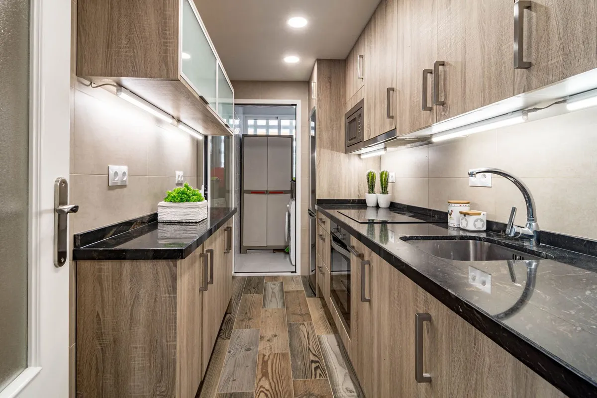 b2a34ab4-ff02-47a0-836d-d4ee7c7bc6f4