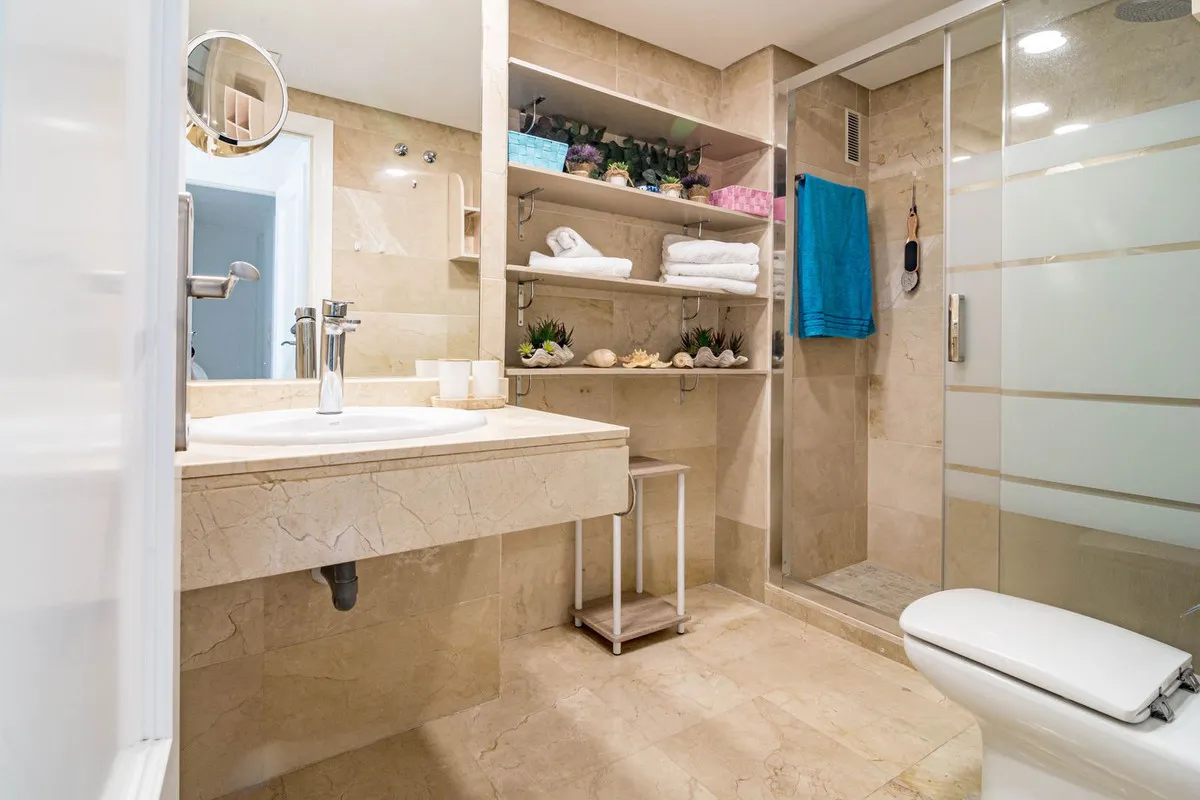 c1df04f6-b41d-4393-abb9-47c6cf613ba4