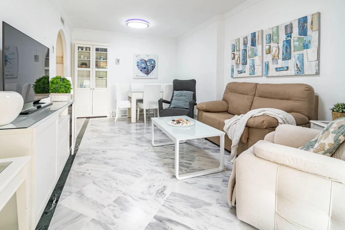 e7e66f0e-a4cb-4995-b9a0-e9e11efe0c06