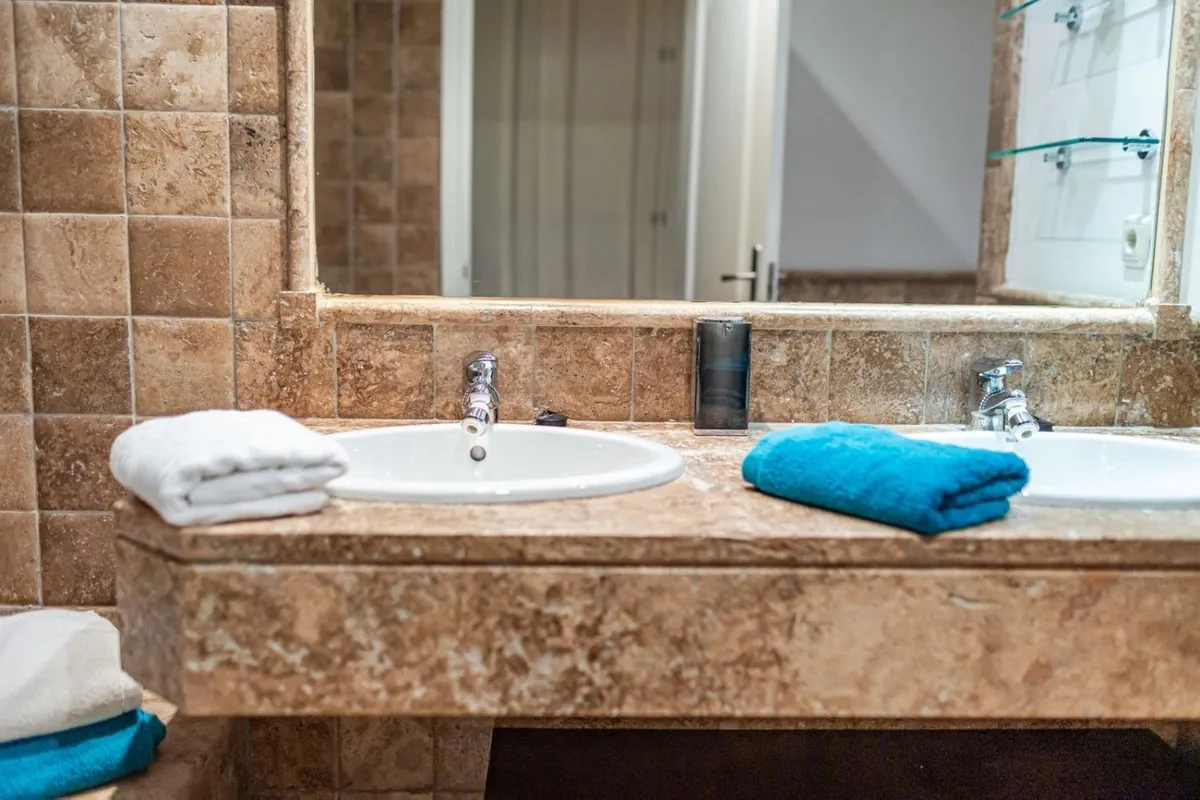 070cb557-e892-44f2-804c-9453dc4254b4