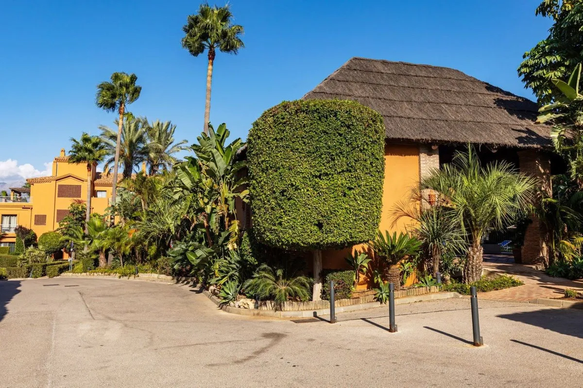 428bdb8e-a166-40f3-be6d-e5aa720f5bb7