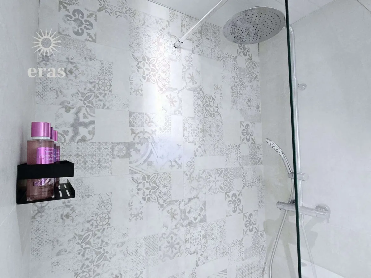 18565764-dfd2-4682-ab88-3a03a0f38072