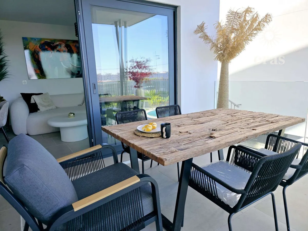 2fe83a27-4170-46a7-8a8b-edc859545cac