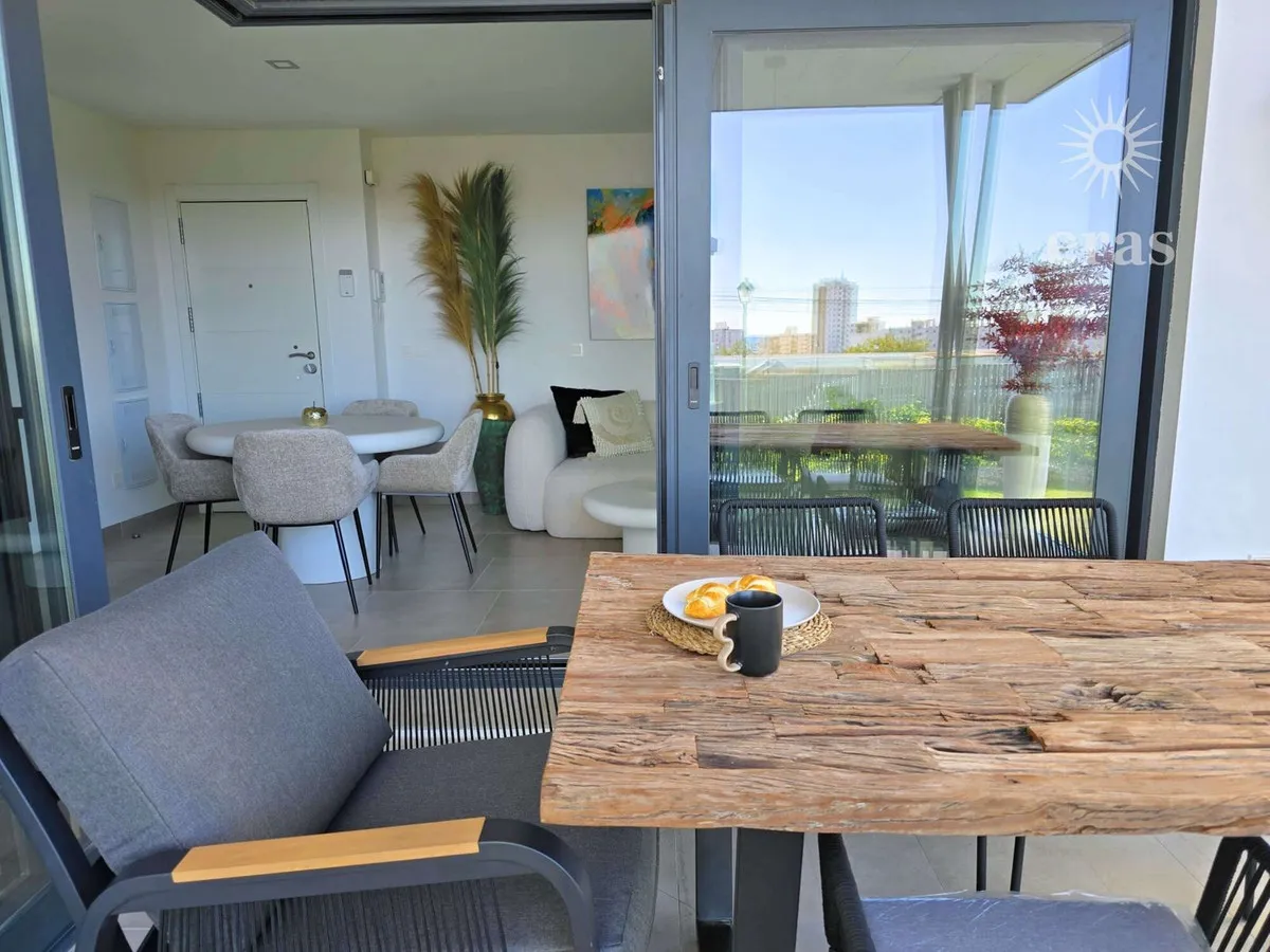 f06a9261-e323-47a9-9c83-d404d658a417