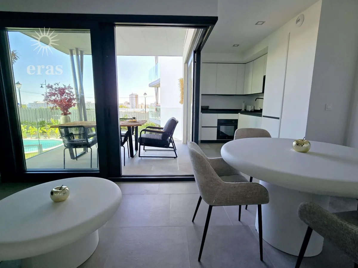 f0ab4b5e-2ed9-4f58-9a01-66f4a55778eb