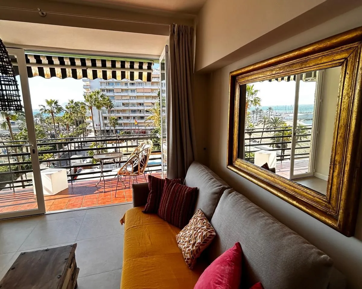 9ed48986-6ee0-4065-9841-db6f62bf6e54