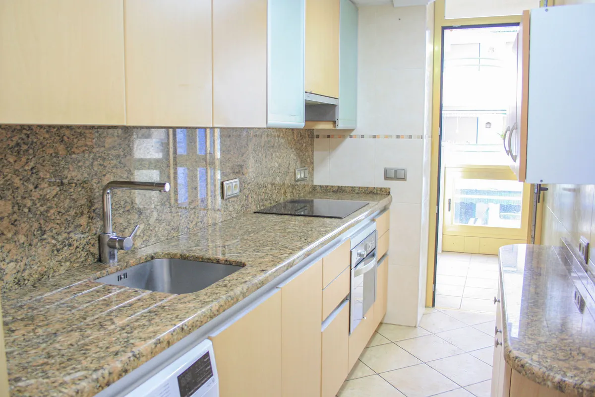 37d5249f-3593-4813-989f-8987b5acac73