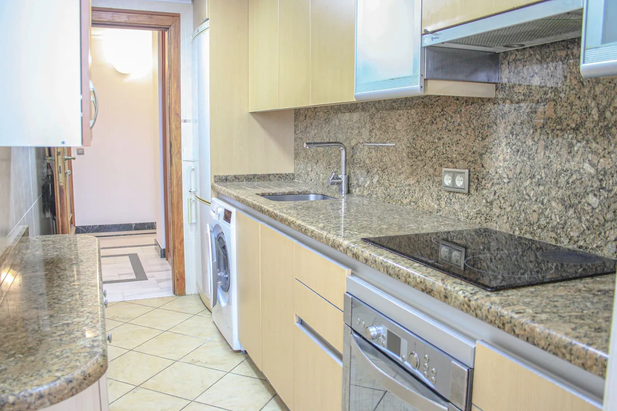 a989e646-ed2e-4b7e-9c3c-7a4d46af3ff7