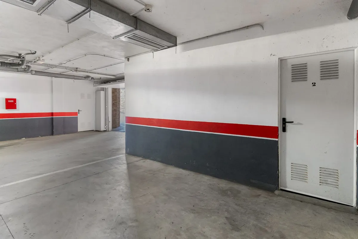 2703634b-9eb8-453f-9286-067587d68a08