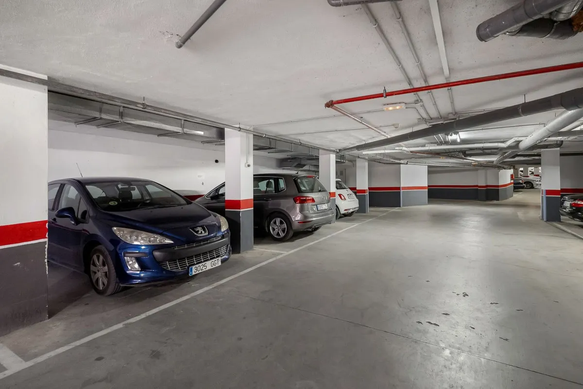 6075529d-db54-4f1a-84e4-f60a179e4ea3