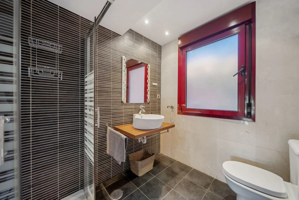 77176730-ec7f-484d-bf80-654bc2b28956