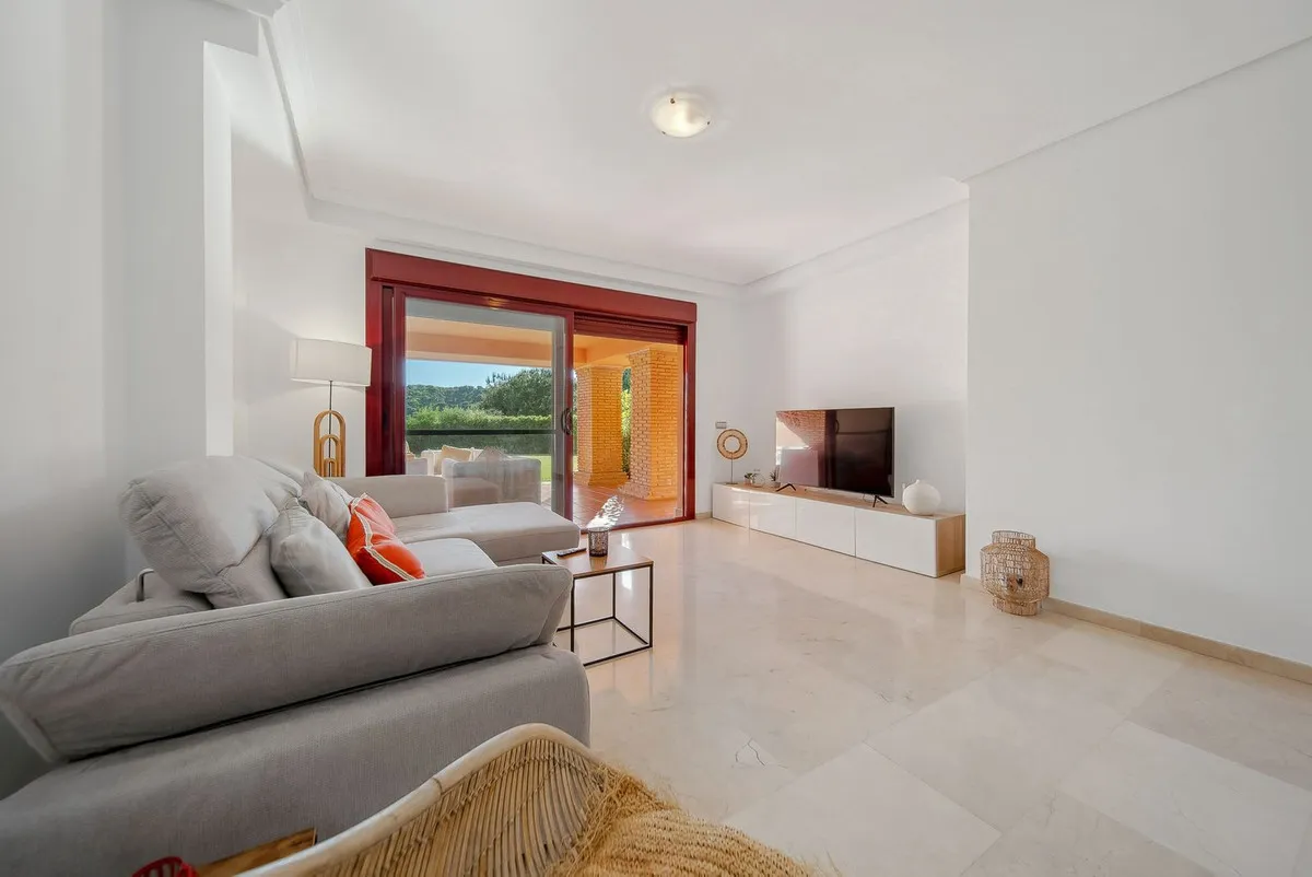 aec2817a-3f21-4dd7-81dc-bf5a9a9f4b69