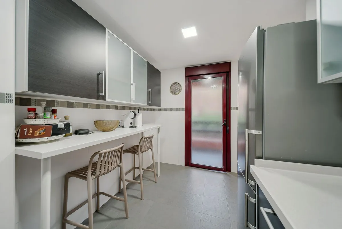 dcbf1478-282a-456c-8296-82d5b6114435