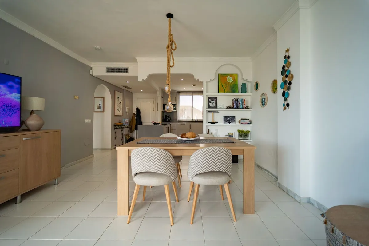 7b03e5fe-cf70-43ec-a1d4-af6ab6975a2d