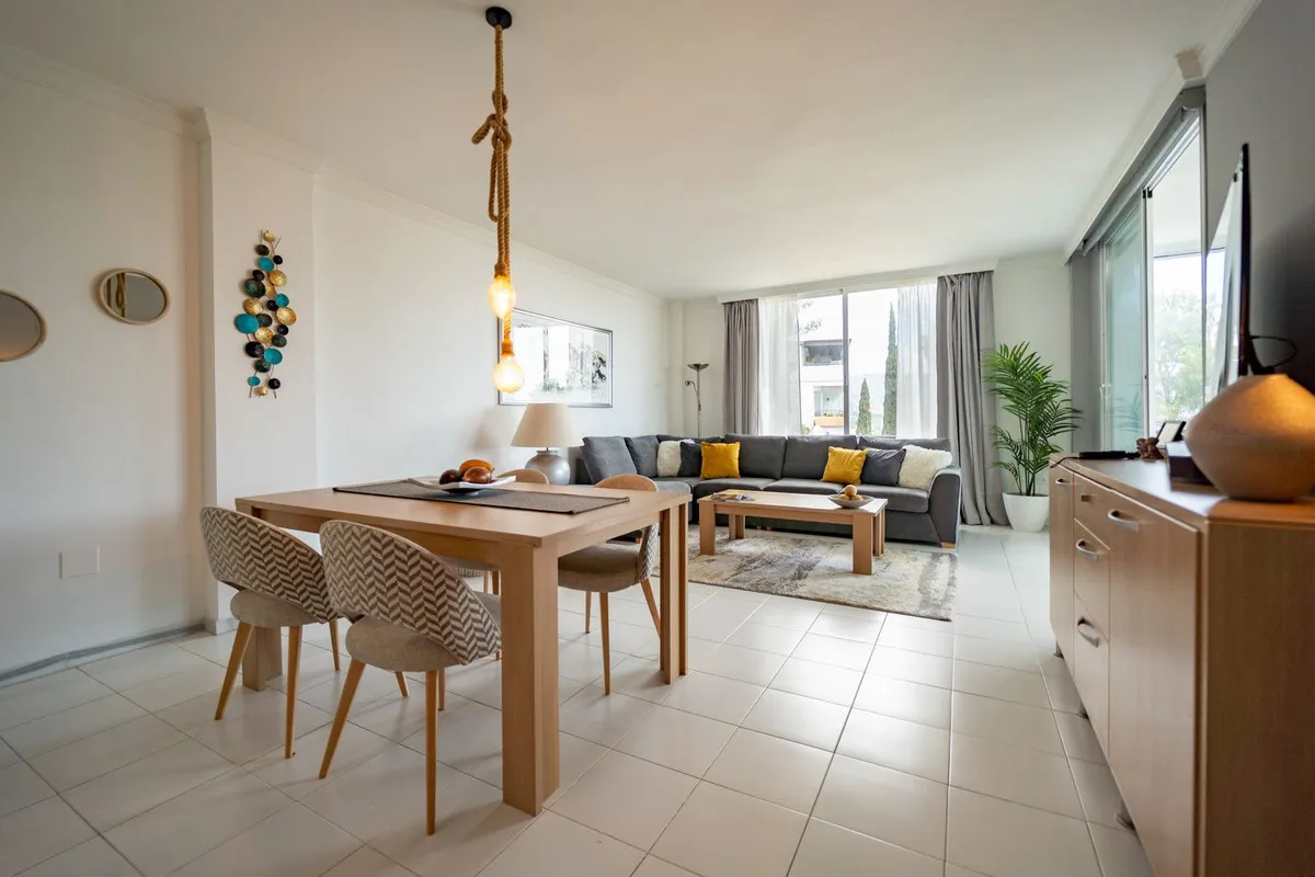 7eeb1738-33eb-43c2-99b3-7d09cc8a78af