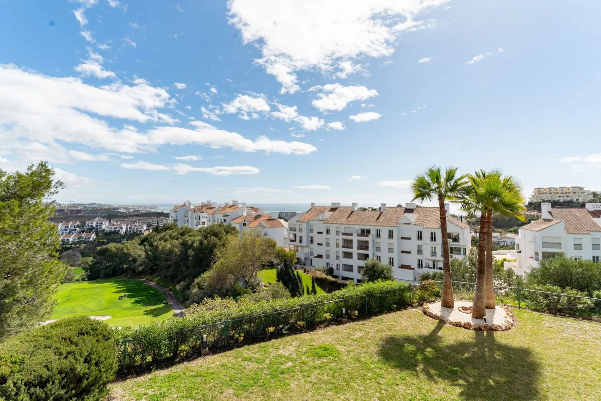 a37e6b9d-557d-4ea9-9bcd-f661b560beaa