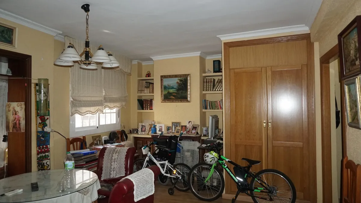 efa3efbb-b18a-4560-8c0a-caf506172521