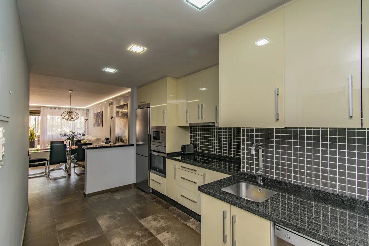 6858974e-af49-4148-9e03-442ff3066525