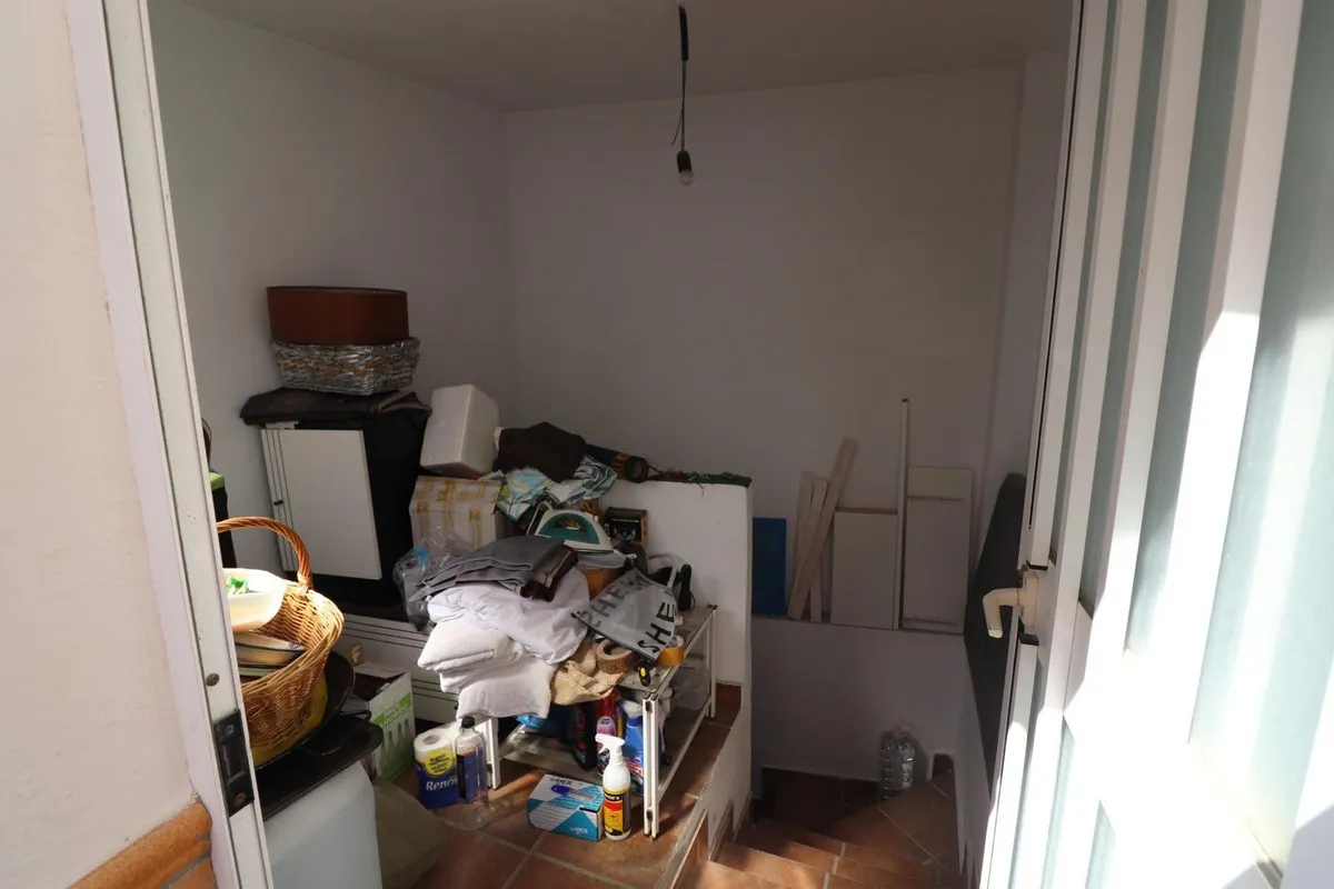 1d7f6b25-8d23-49b2-a250-155c812cd83d