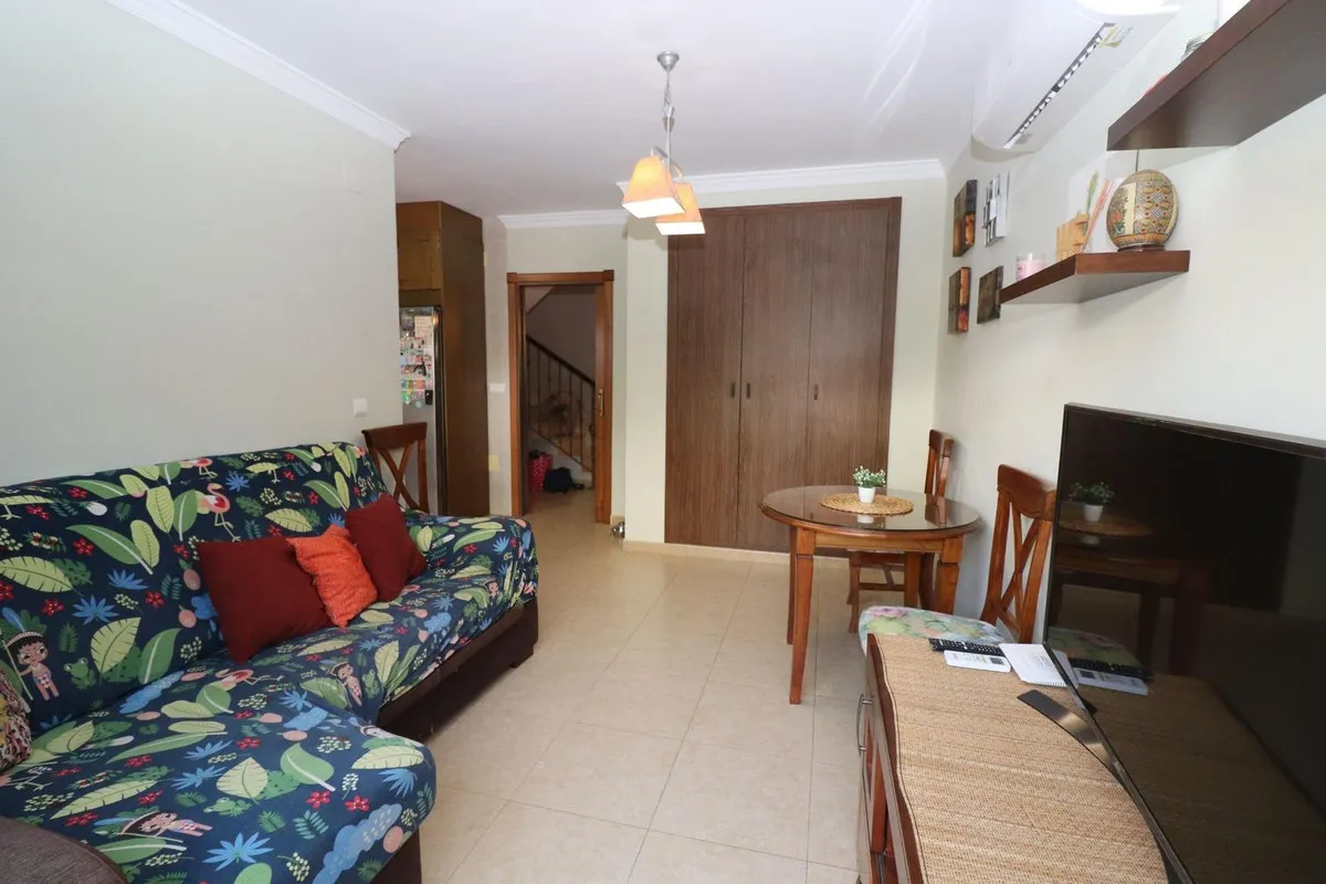 1e656129-f564-4bb6-857f-83c3e25c5d8d