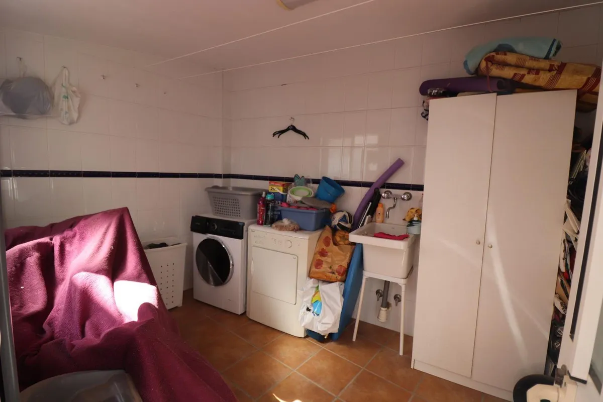 5a81096b-e5ad-4606-bd51-cc91d61358f8