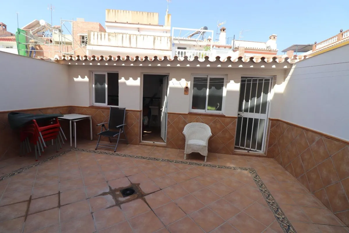 62b8cef7-b6bf-4320-8842-1c8992cdf699