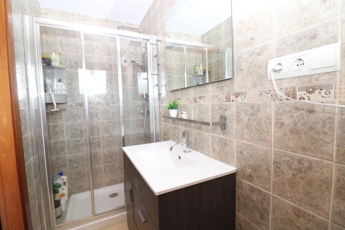 a76f34ef-eb29-475b-bfeb-4cf57878f564