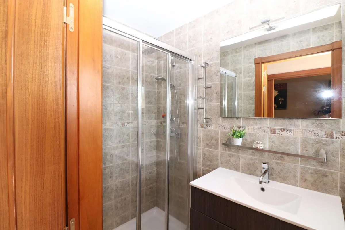 b823e027-84f7-4013-8d79-3cb9800f630f