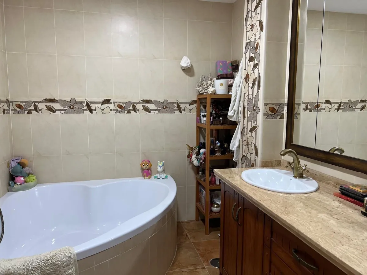 fe3299e4-8620-44c8-bf00-65d7c3022872