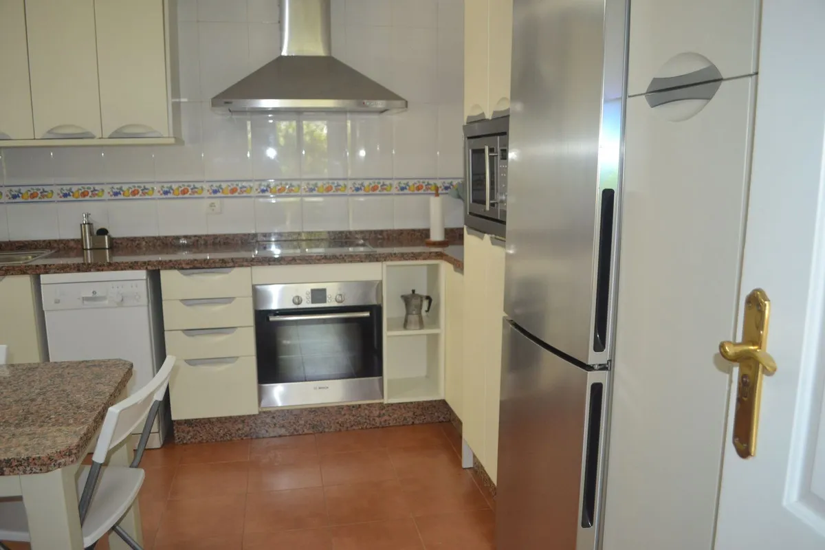 84240657-565e-4b0b-b3a3-410341348ab2