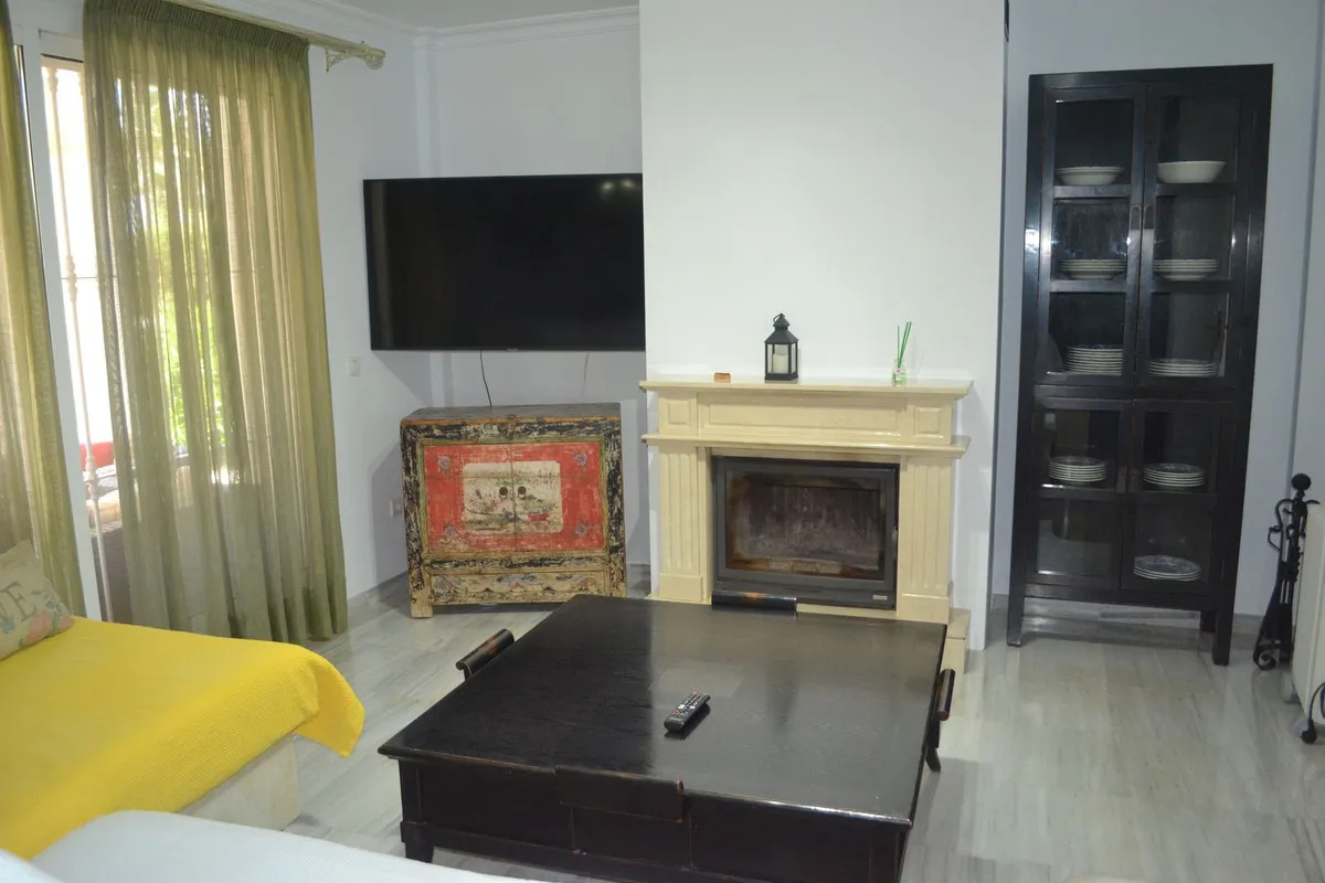 8fc8a15d-d444-400a-bc65-17a152547a80