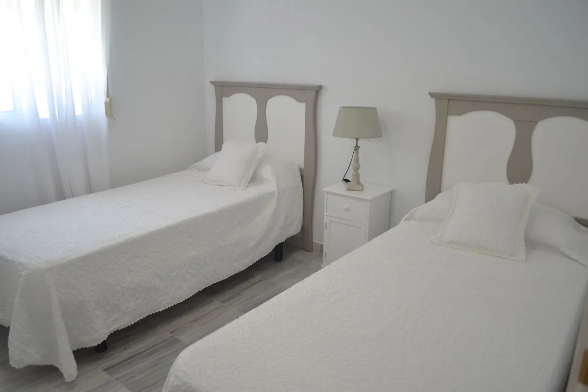 ba22459b-8cc3-414d-b29c-5ab75d4d73cf