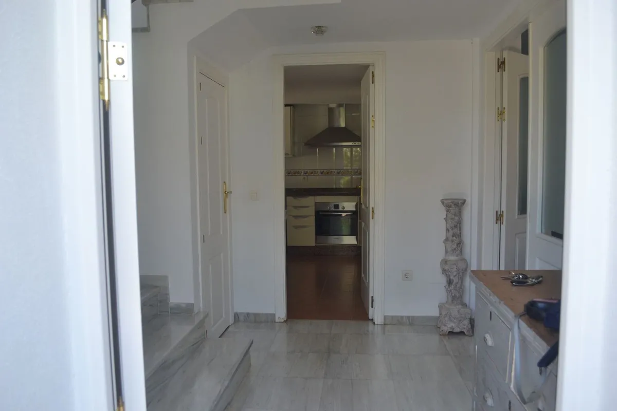 fe520db6-8e60-4bef-ba50-98ffb33afd67