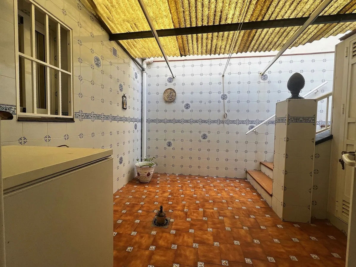 781032bd-b752-4b90-b9e9-e44416026a86