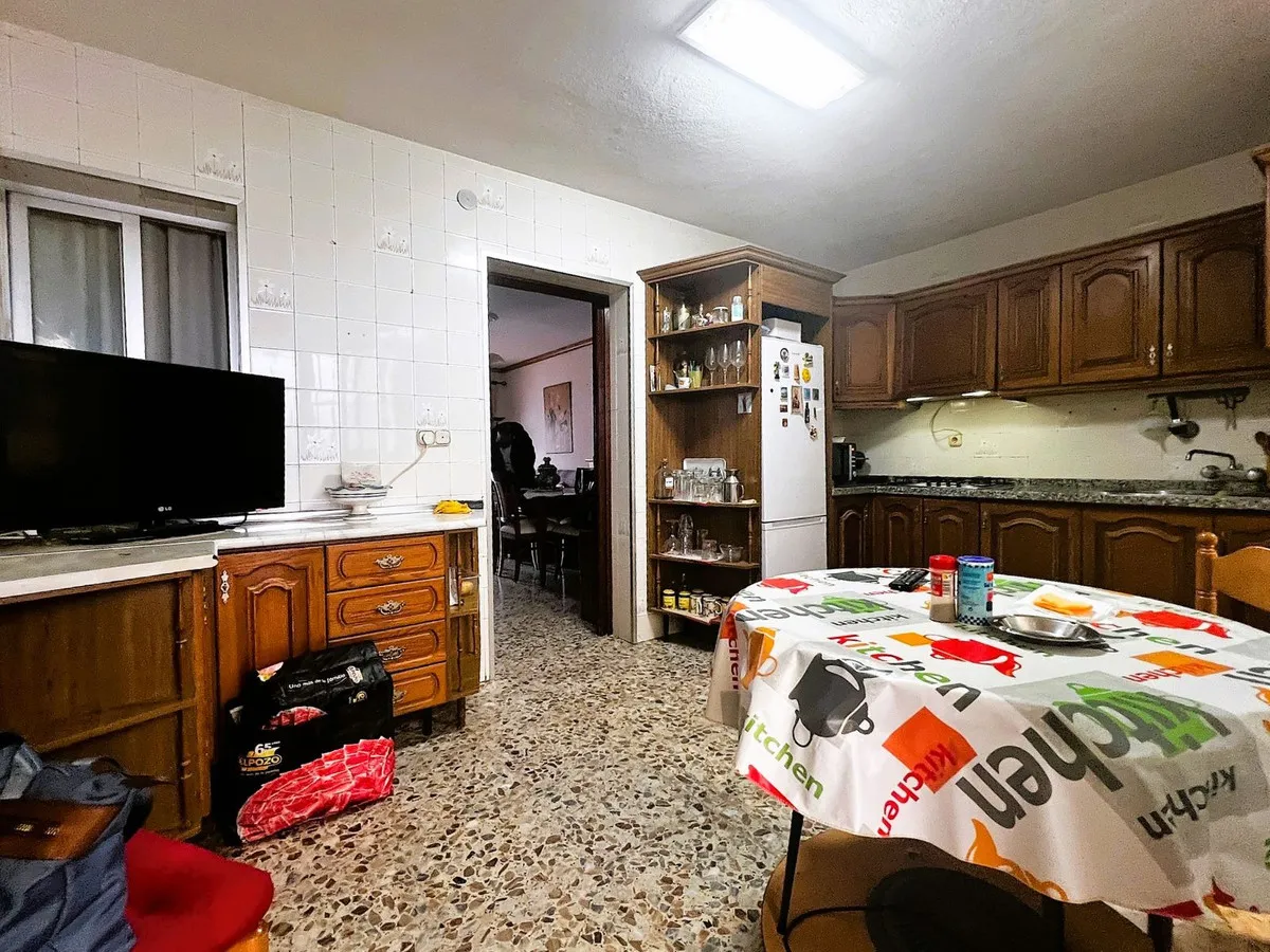 ab272b7c-13f5-4256-9e30-5649368ecb7c