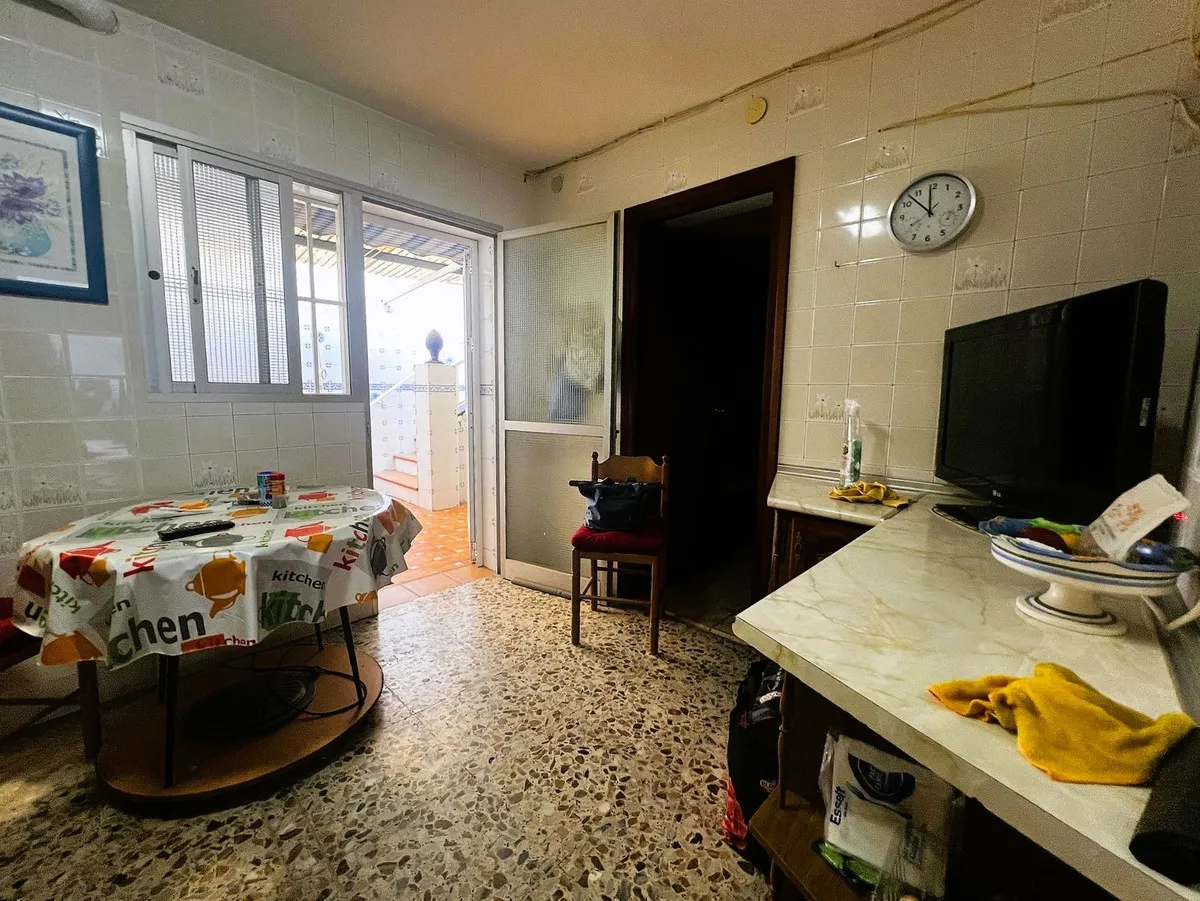 c4c2e199-9a07-4c2c-a255-fdde9d6e1785