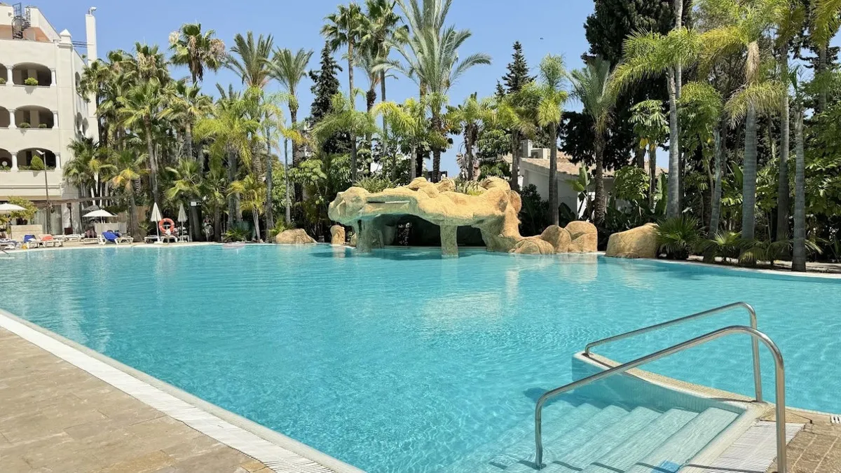 01c5519d-8c3c-4b35-ab3f-9d91a88efe8f