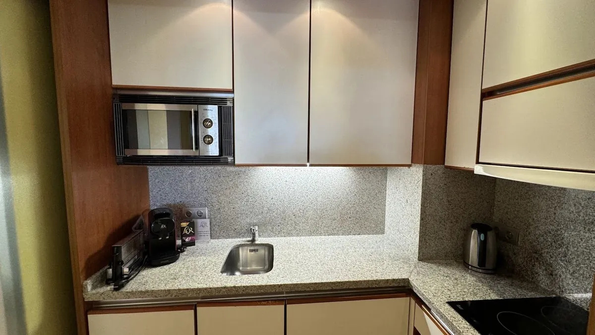 041bf47e-49ef-42a3-ad81-26ef956f8542